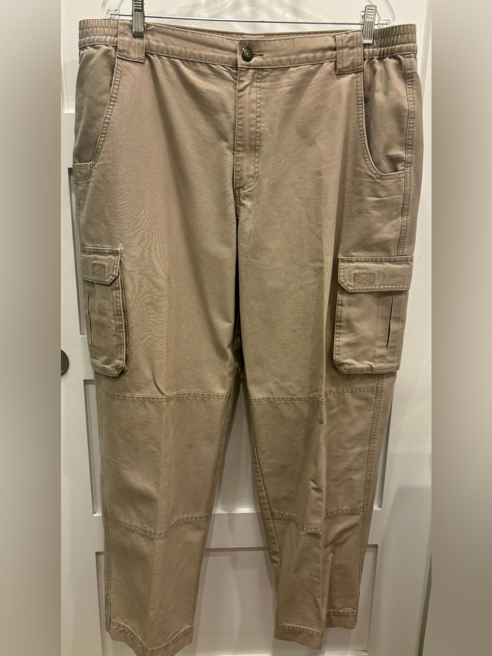 Cabela's Men's Cargo Pants in Tan